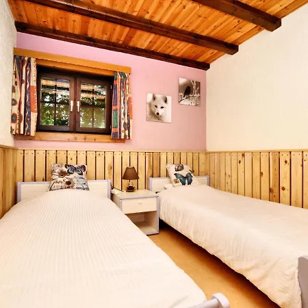 Chalet In With Sauna And Garden Alpehytte Fraiture